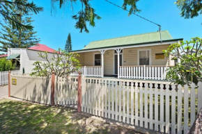 PJ's Cottage - Bring your own linen.